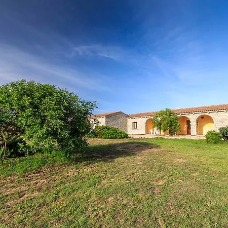 Mare Della Gallura Apartmanhotel *