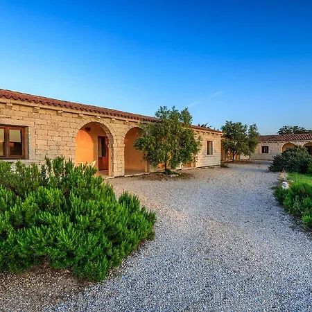 Mare Della Gallura Apartmanhotel *